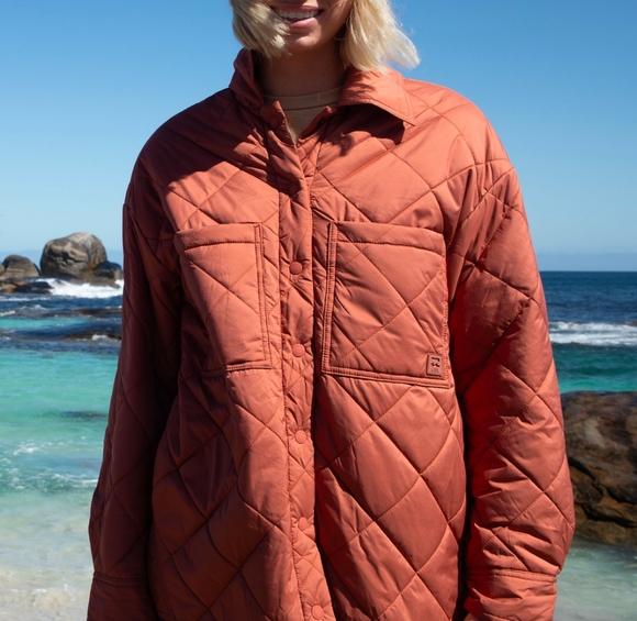 NWT Billabong Sweet Chocolate Brown Transport Quilted Shacket M - Picture 1 of 6